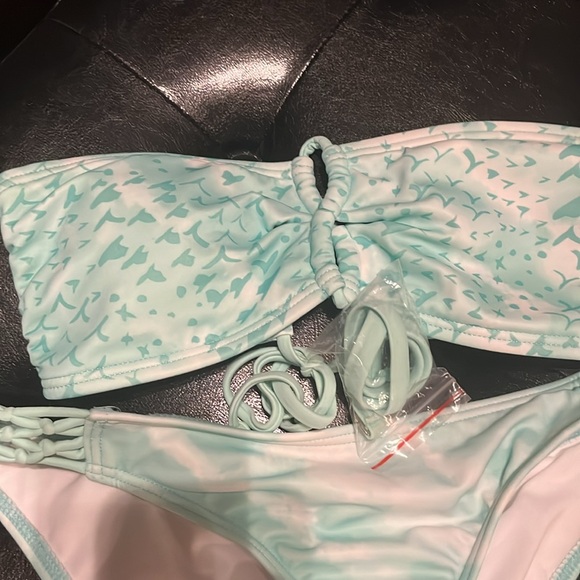 Two swimsuits - Minkpink and Reef - Picture 2 of 7